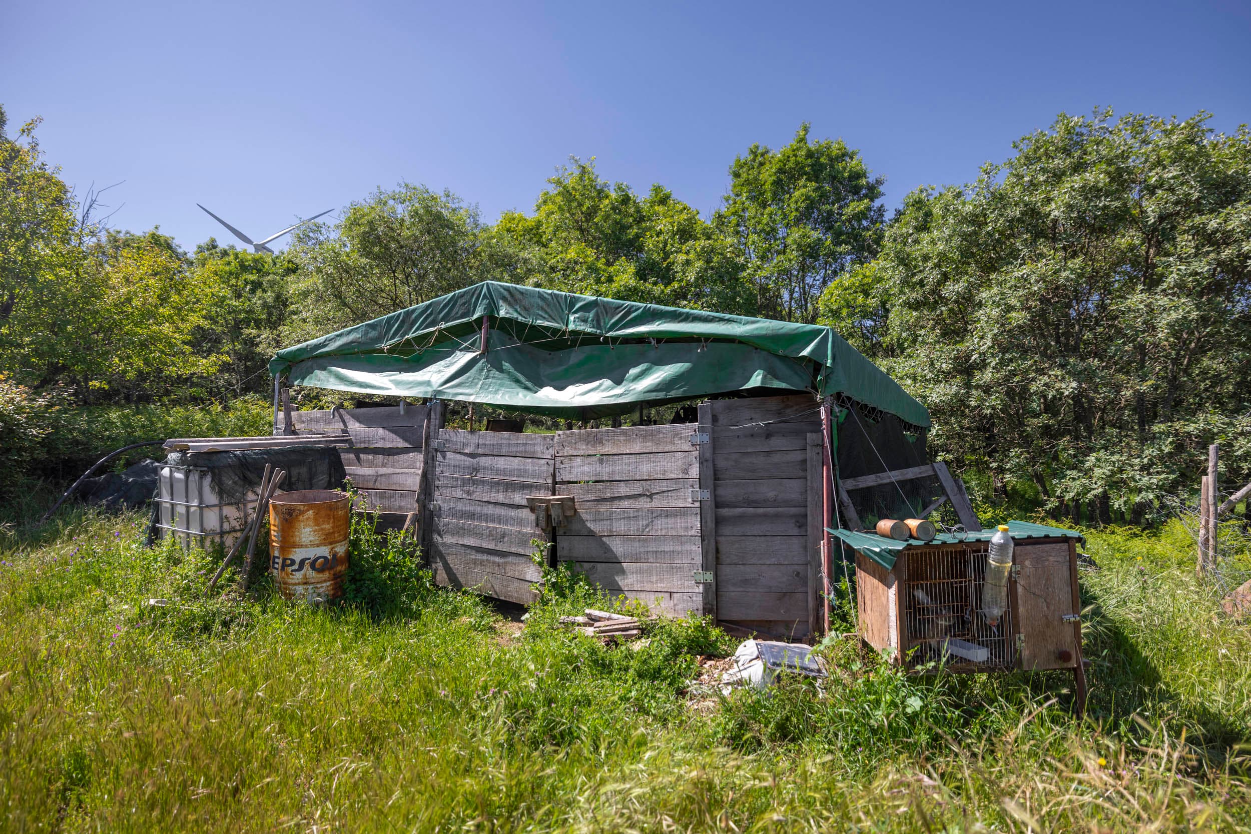 Terreno aislado con ruina y vistas impresionantes - Image 3