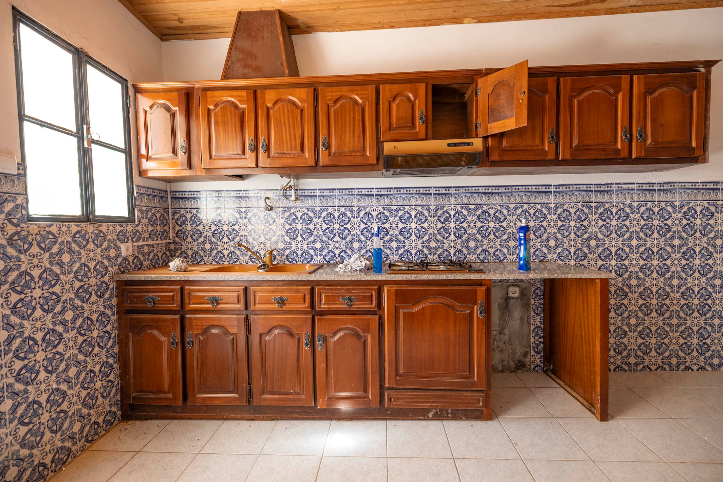 Beautiful T3 House with Mountain Views in Santo Estêvão - Image 3