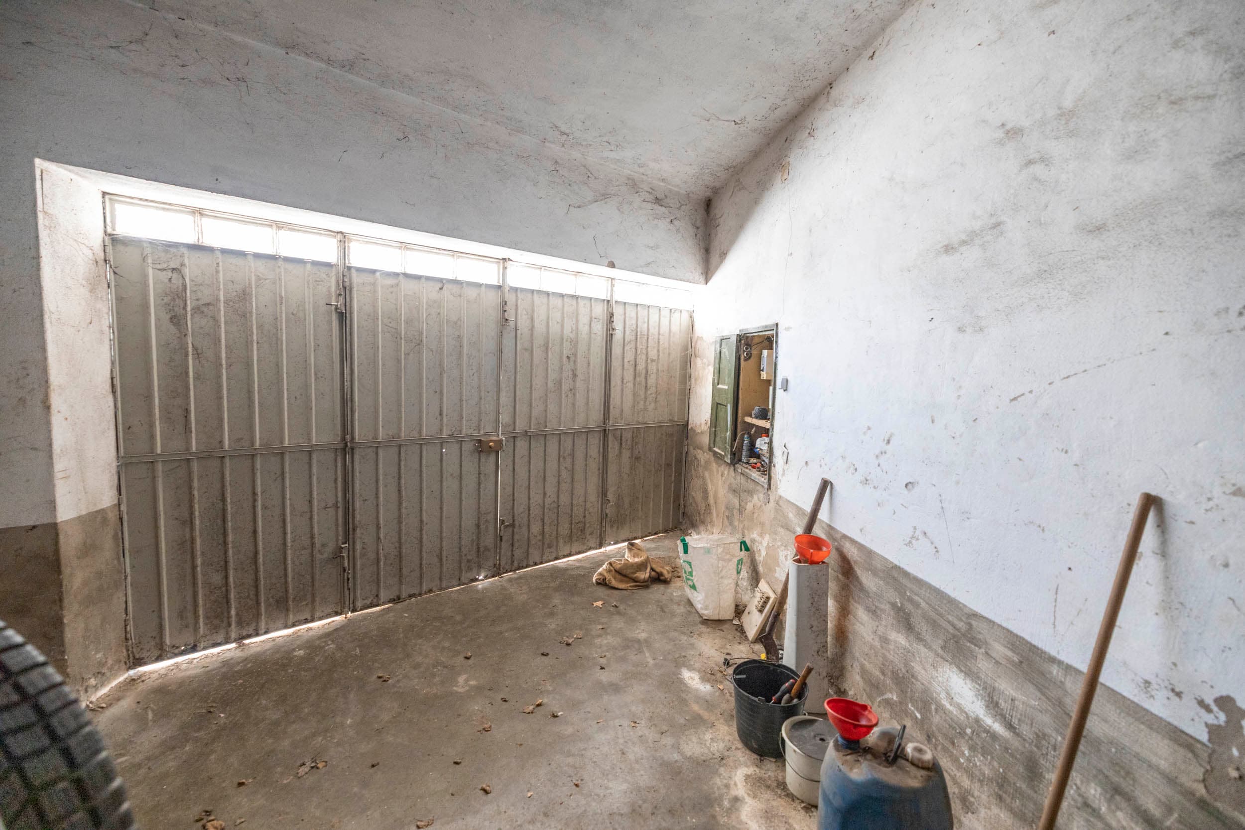 T7 House with Potential in Casteleiro - Image 34