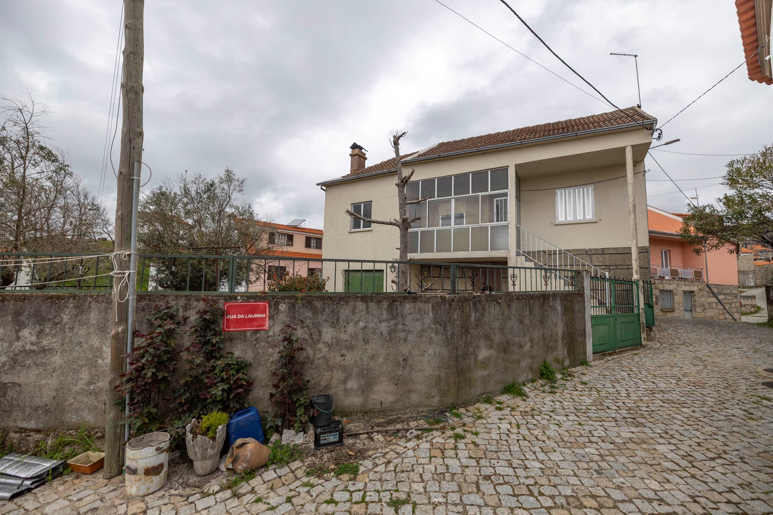 Village Home T3 wid small garden. - Image 2