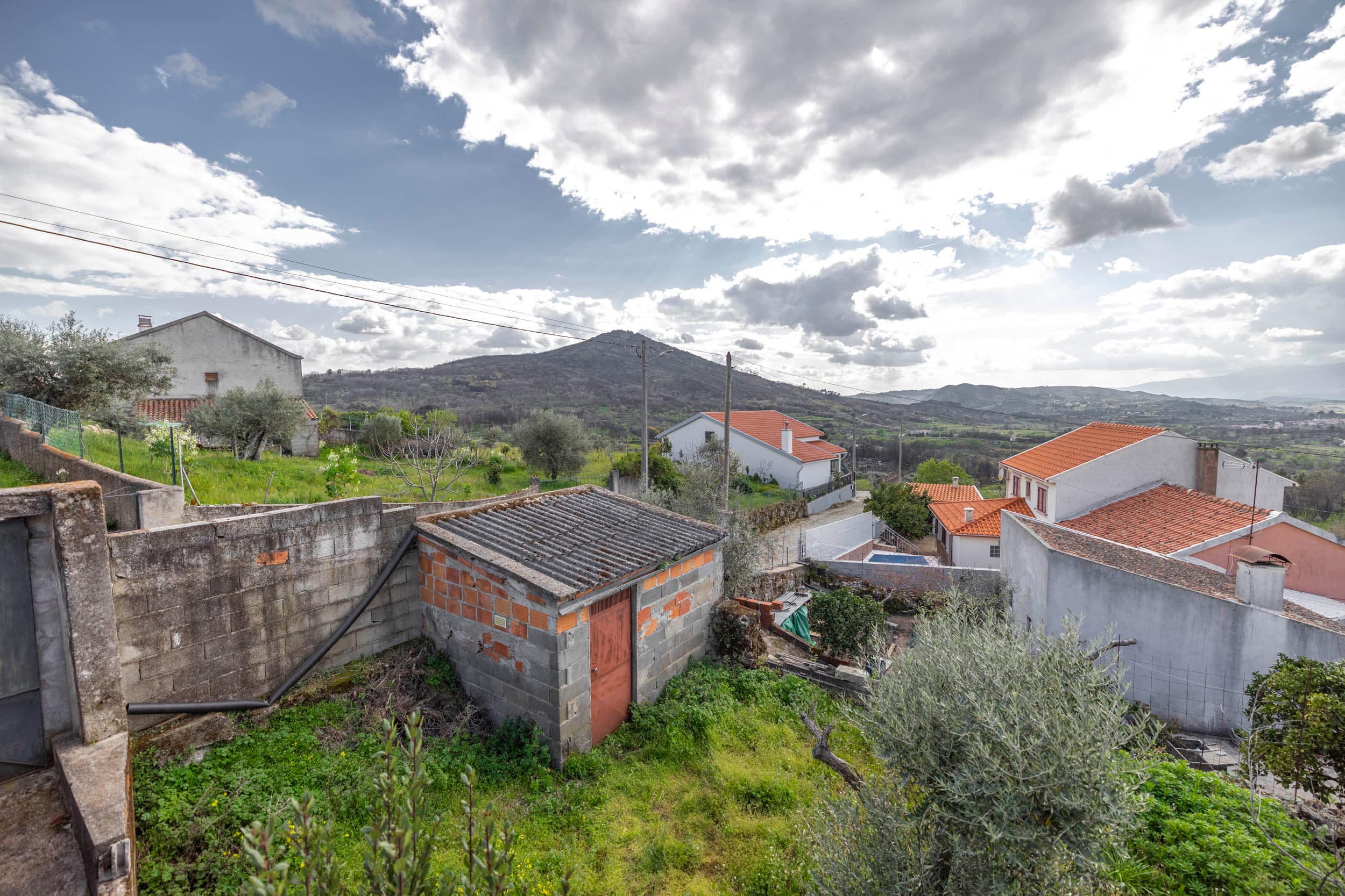 Charming T3 House with Stunning Views and Garden - Image 38