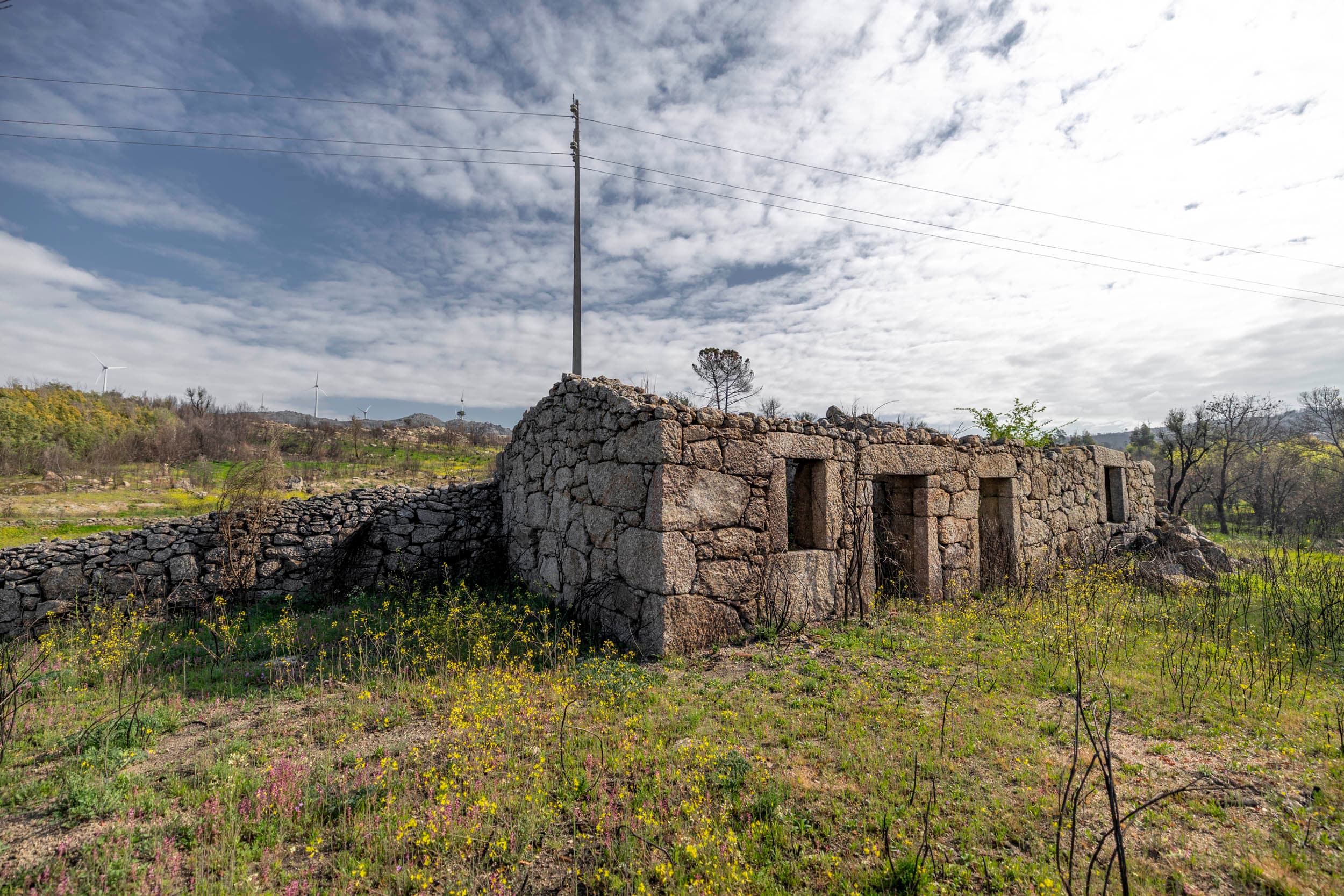 Rural Stone House with 1.3ha Land and 3 Water Sources
