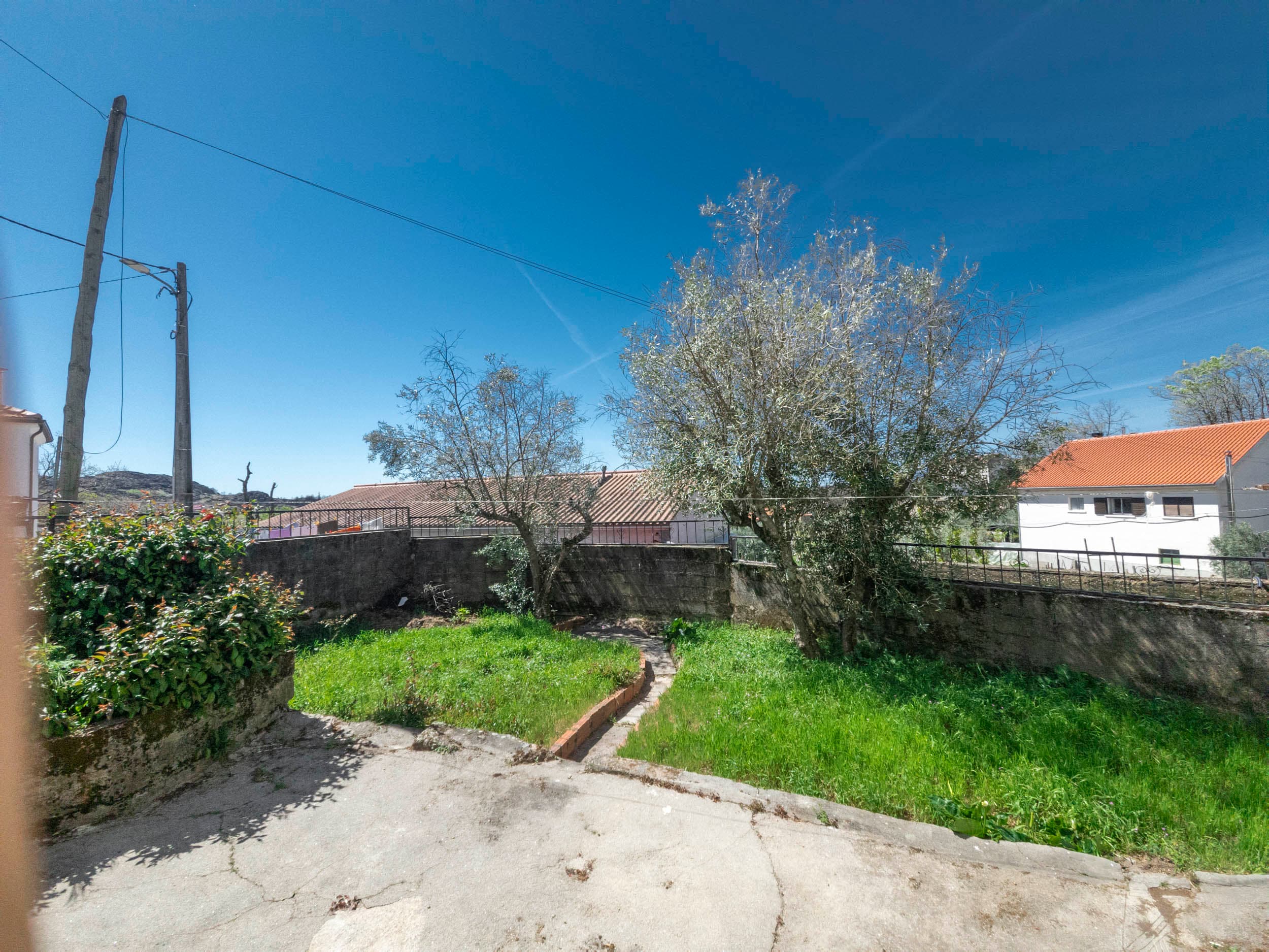 T3 Village Home with small garden. - Image 2