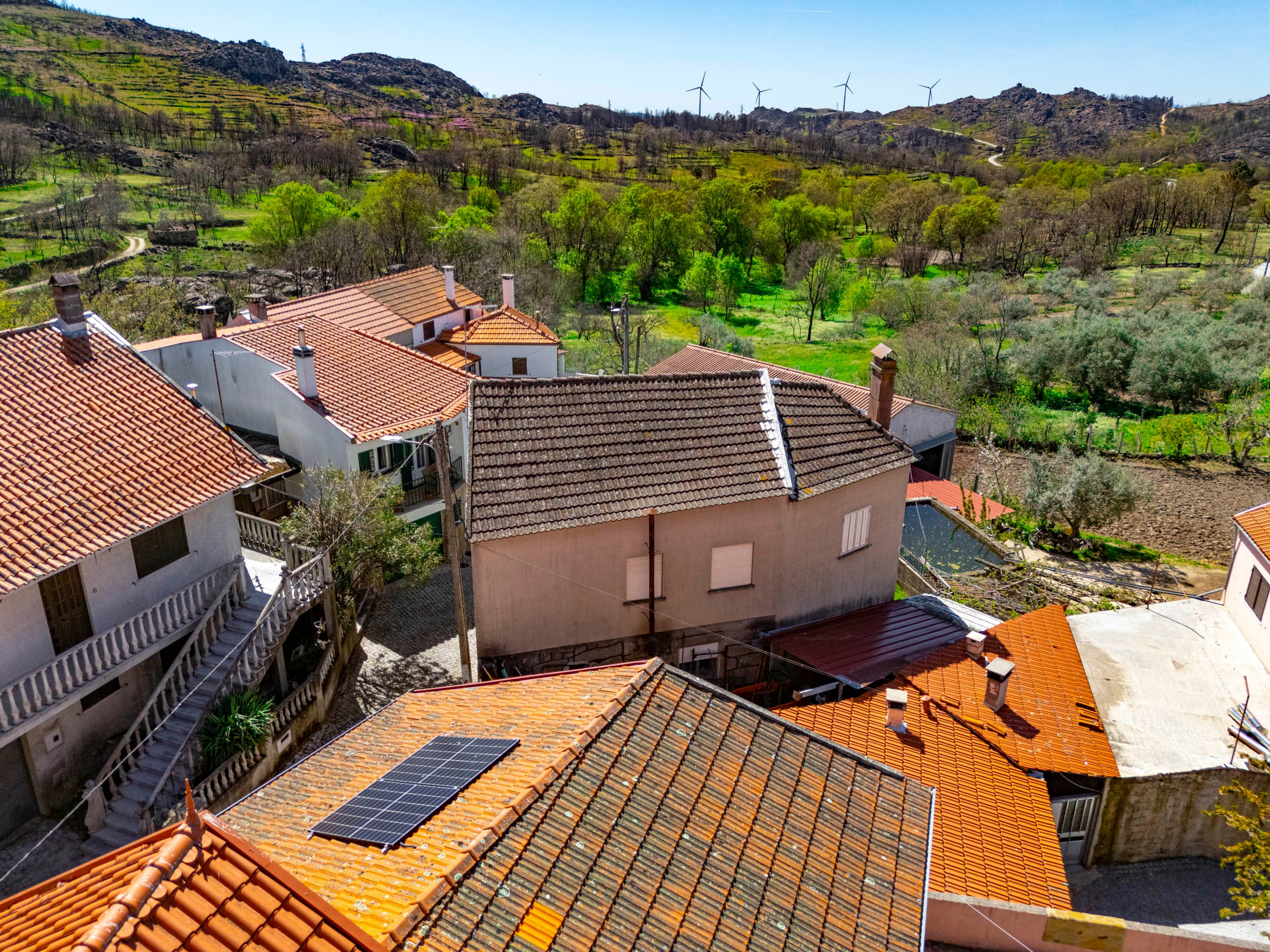 T3 Village Home with small garden. - Image 32